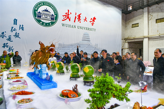 1702263110049002826.jpg C:UsersAdministratorDesktop\u7f8e图批处理照片 be37b9ec5d99aac2aae28029f17efa.jpg