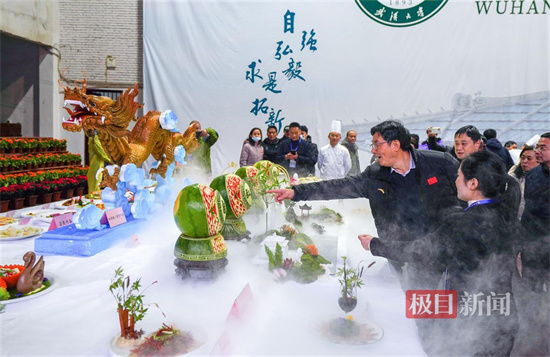 1702260171757083536.jpg C:UsersAdministratorDesktop\u7f8e图批处理照片\u201c龙兴龘龘”颇为壮观.jpg